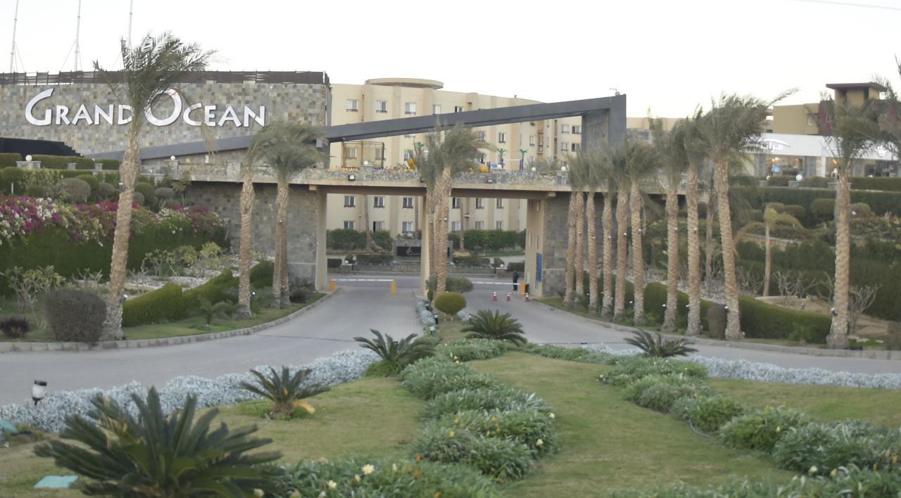 Grand Ocean El Sokhna Hotel Ain Sukhna Exterior photo Entrance to the resort